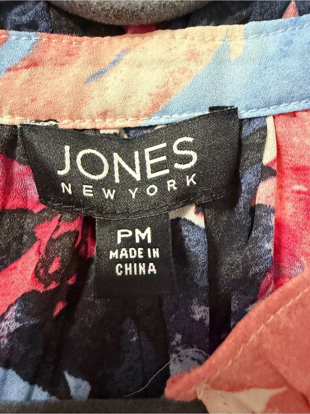 Jones New York Petite PM Floral Button Front Blouse Fresh Guava Multi NWT